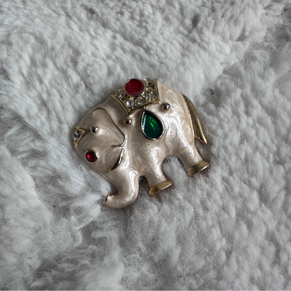 Vintage Bollywood Style Enamel Rhinestone Elephant Pin
